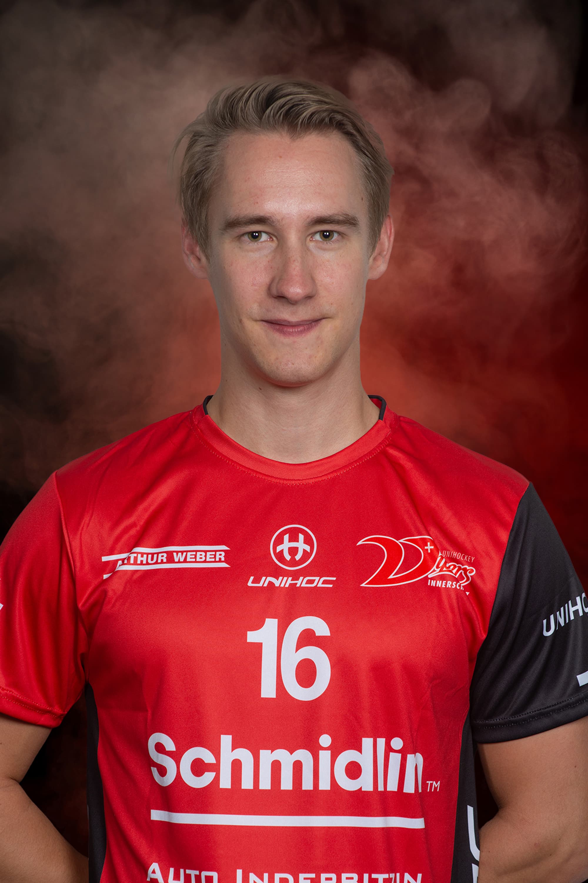 16 Cédric Heinzer