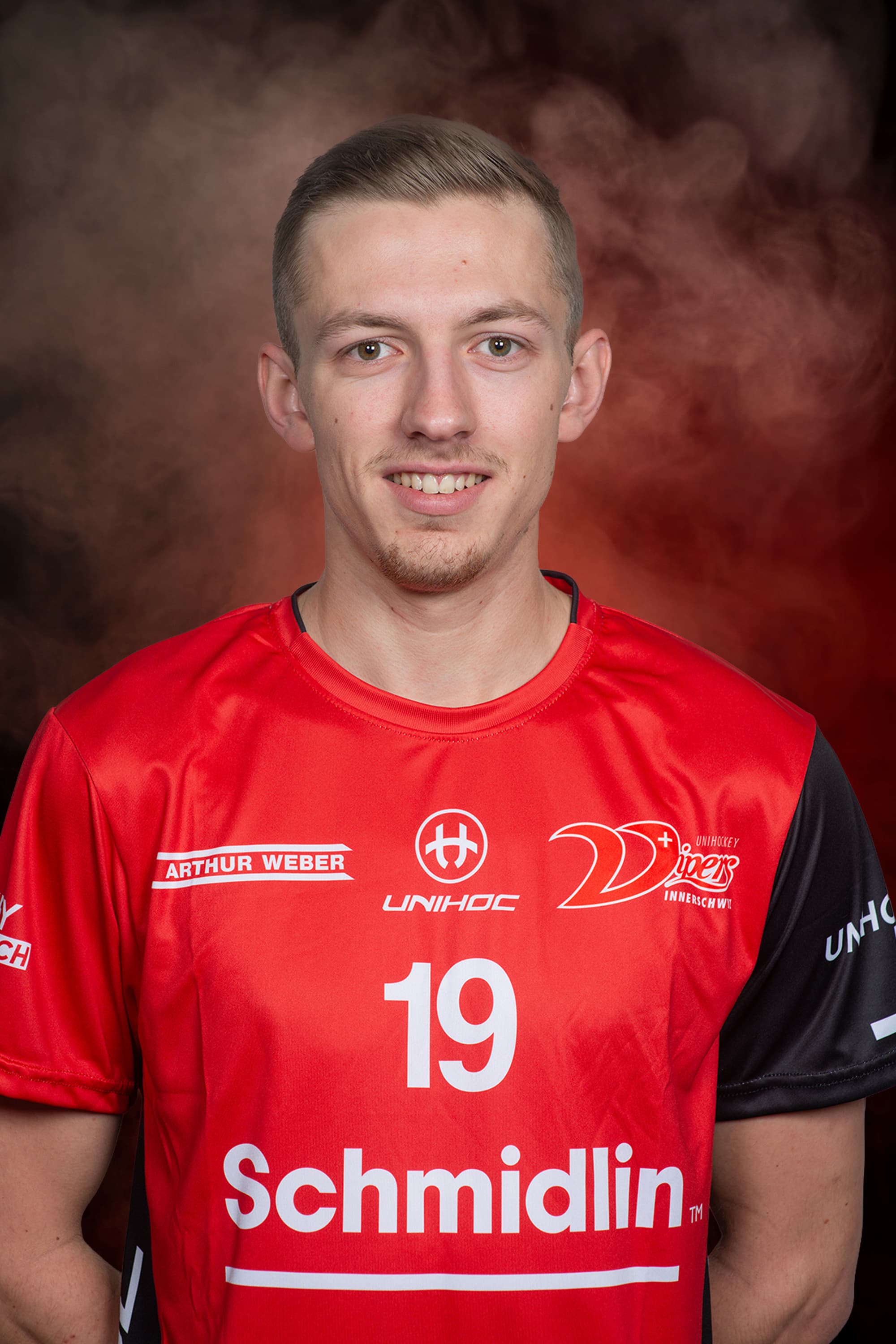 19 Luca Lottenbach